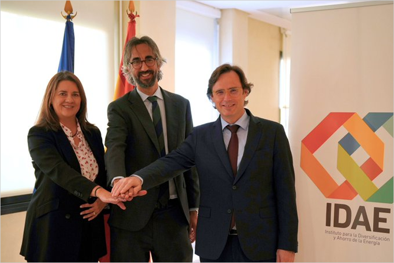 El IDAE y la Adene firman un convenio para desarrollar el Observatorio Ibérico de la Energía