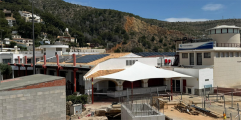 El puerto de Xàbia avanza con la renovación del bombeo y la instalación de placas solares
