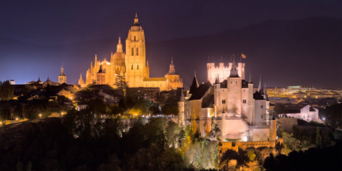 La renovación del alumbrado urbano del recinto amurallado de Segovia sale a licitación