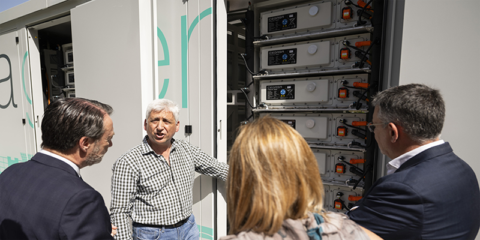 La UPNA cubre casi el 50% de su consumo eléctrico con energía renovable generada en el campus