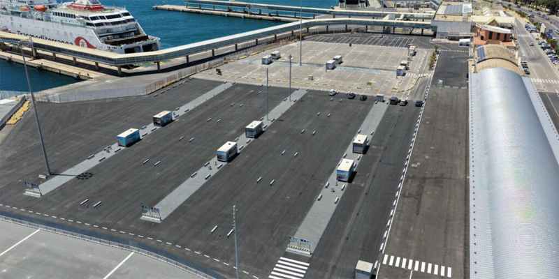 La instalación de una planta fotovoltaica en el parking del Muelle de Ribera I del Puerto de Almería se licita