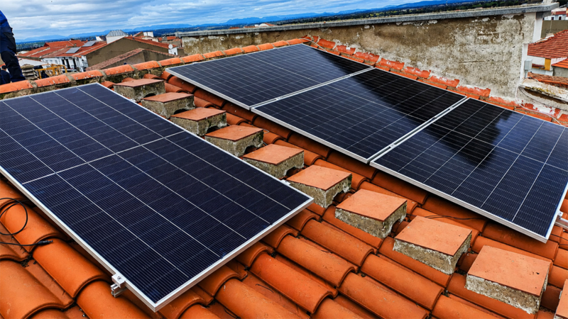 La comarca de Los Pedroches suma tres instalaciones fotovoltaicas para autoconsumo impulsadas por Artecoin