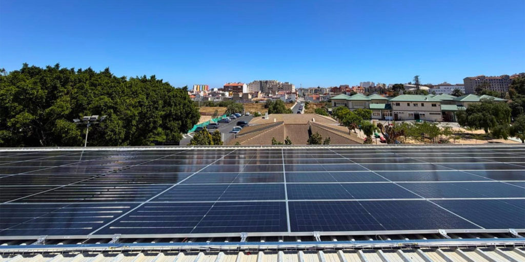 Cinco edificios municipales de Villajoyosa cuentan con placas solares para autoconsumo colectivo