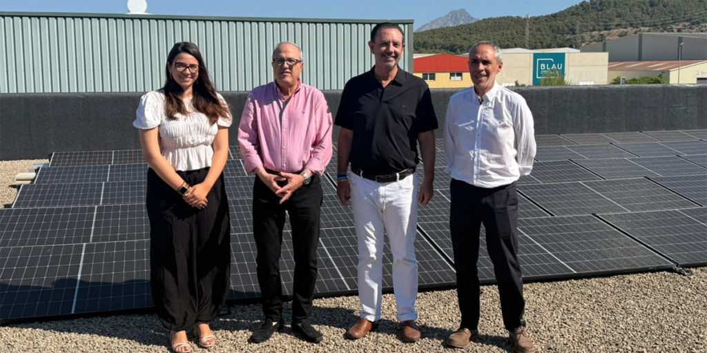 IB3 incorpora una instalación fotovoltaica que reducirá cerca del 50% de su factura energética
