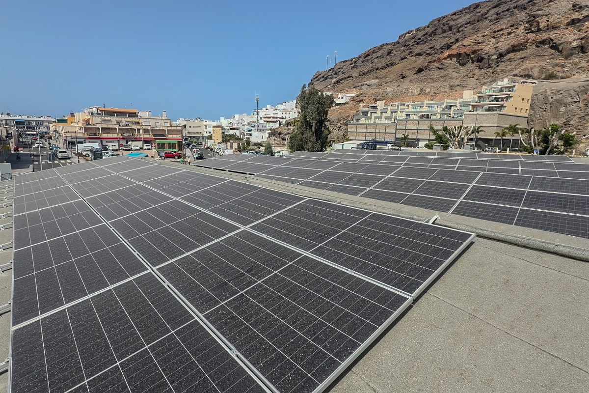 El intercambiador de Mogán incorpora una planta fotovoltaica de 65,88 kWp con almacenamiento energético