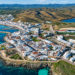 Artecoin redactará dos proyectos fotovoltaicos con baterías en campos de fútbol de Menorca