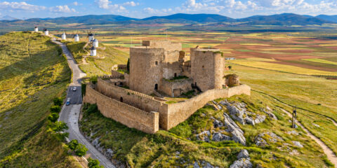 Artecoin redacta el proyecto de renovación lumínica del Castillo y los molinos de Consuegra
