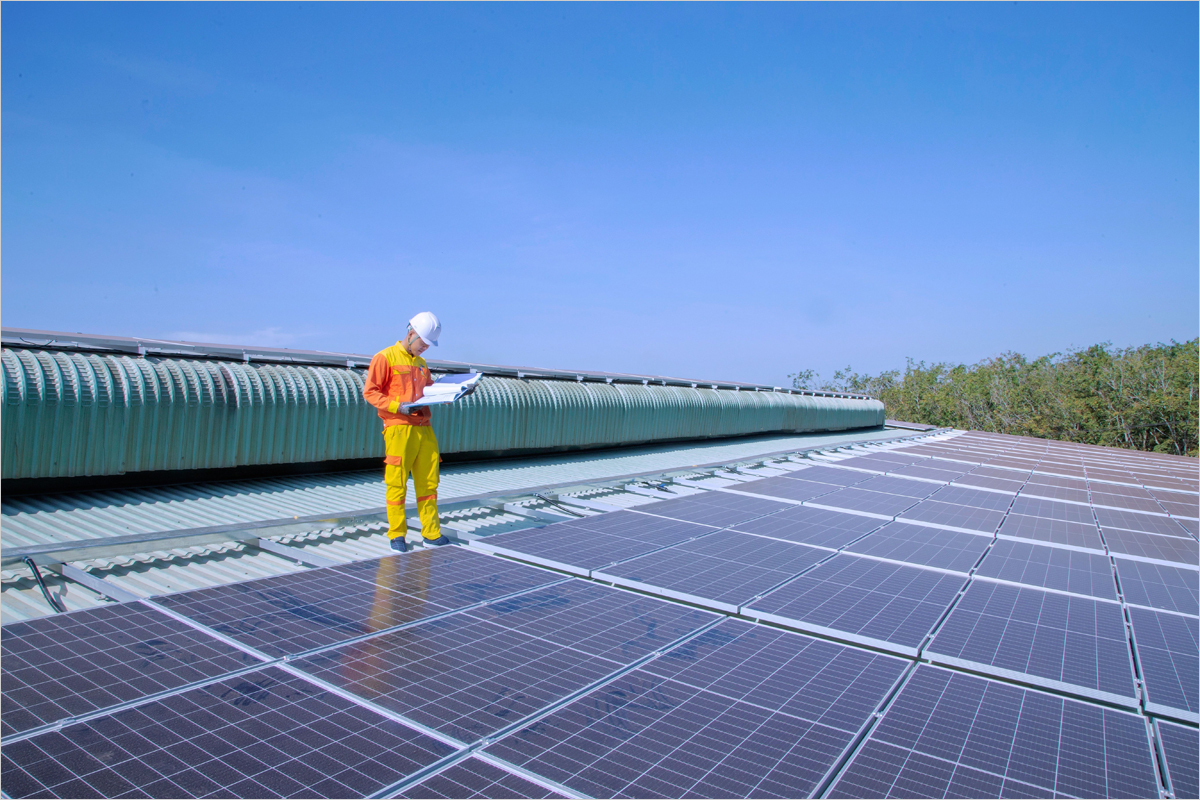 Más de 13,5 millones en ayudas para inversiones y mejoras energéticas en industrias y edificios terciarios de Navarra