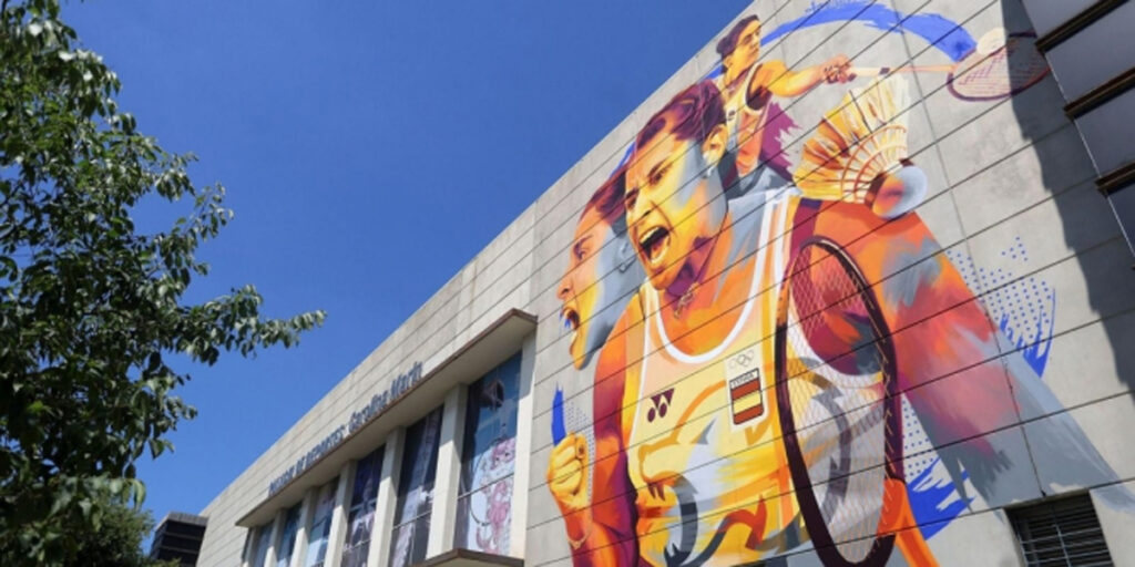 El proyecto contempla la instalación de un sistema de autoconsumo fotovoltaico de 438,75 kWp, sin excedentes, sobre la cubierta del Palacio de Deportes Carolina Marín.