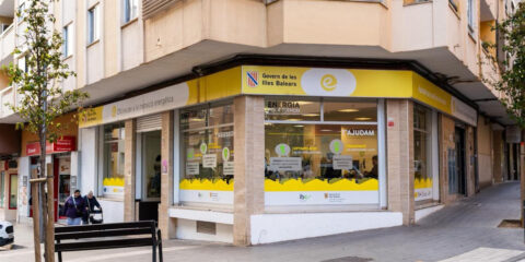 Las Oficinas para la Transición Energética de Baleares superan su objetivo anual con 16.279 usuarios
