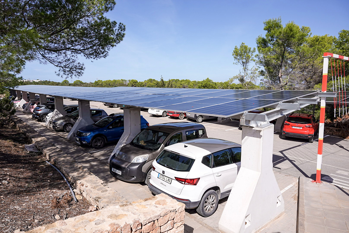 La nueva instalación fotovoltaica del Hospital de Formentera cubrirá cerca del 20% de su demanda eléctrica