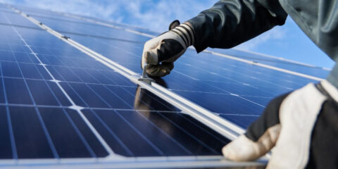 Aumentan las bonificaciones para instalar energías renovables y puntos de recarga en Majadahonda
