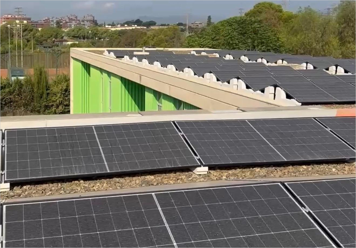 Una nueva instalación fotovoltaica abastece mediante autoconsumo colectivo a equipamientos públicos de Reus
